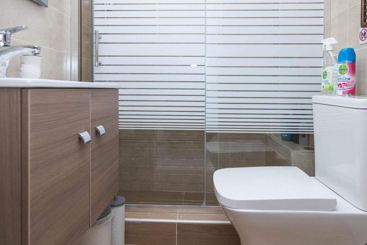 Goldenspace Exquisite Suite Near The Port 볼로스 외부 사진