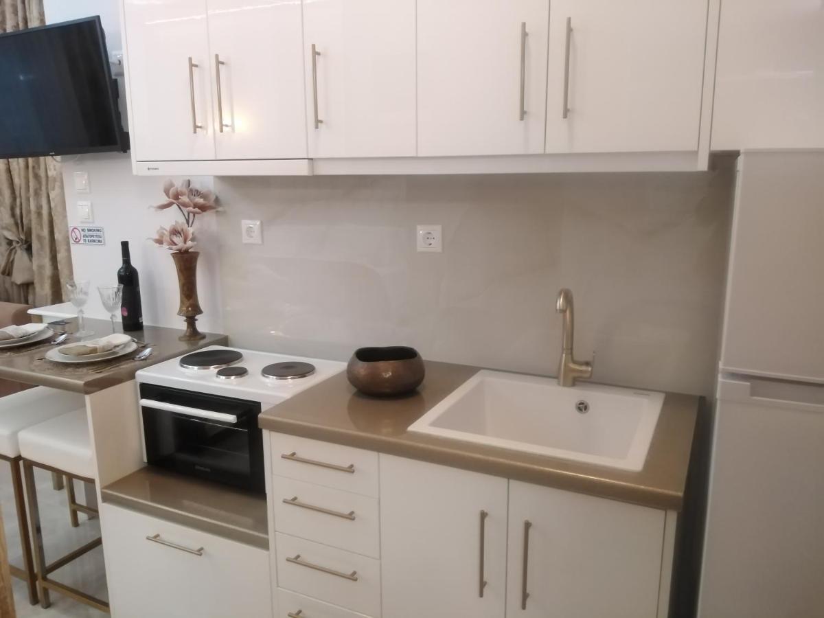Goldenspace Exquisite Suite Near The Port 볼로스 외부 사진