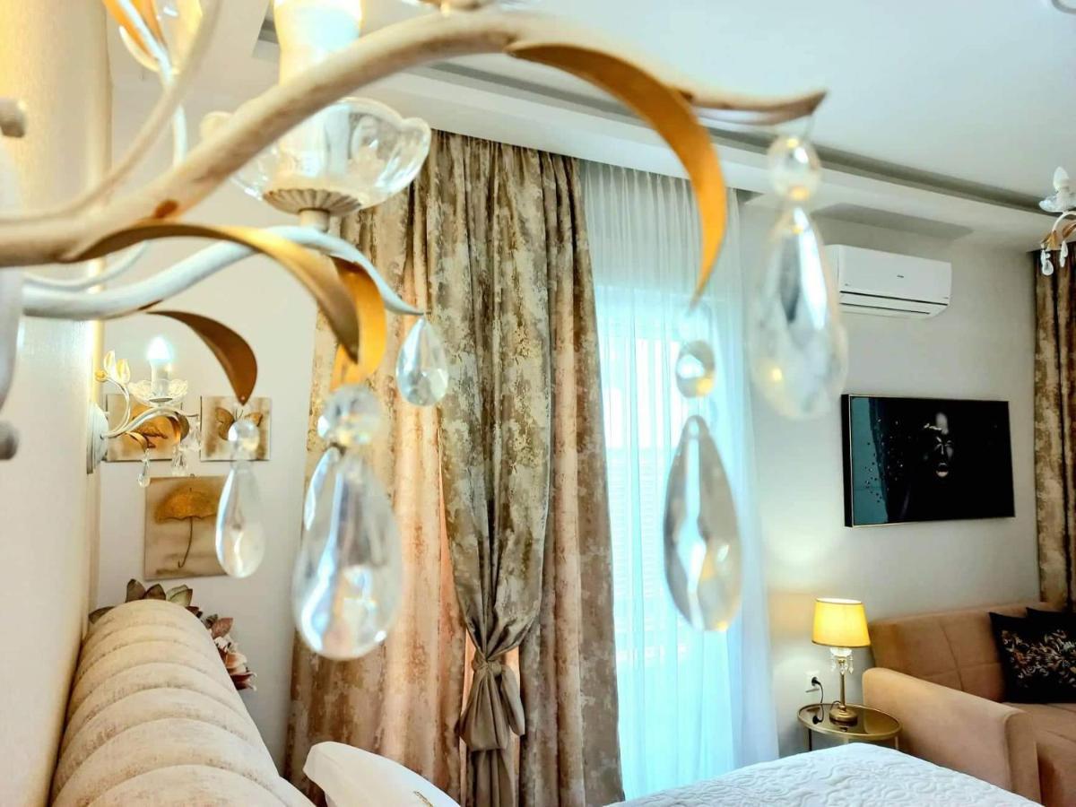 Goldenspace Exquisite Suite Near The Port 볼로스 외부 사진