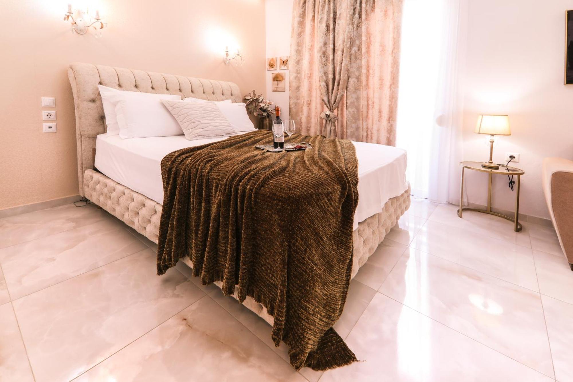 Goldenspace Exquisite Suite Near The Port 볼로스 외부 사진